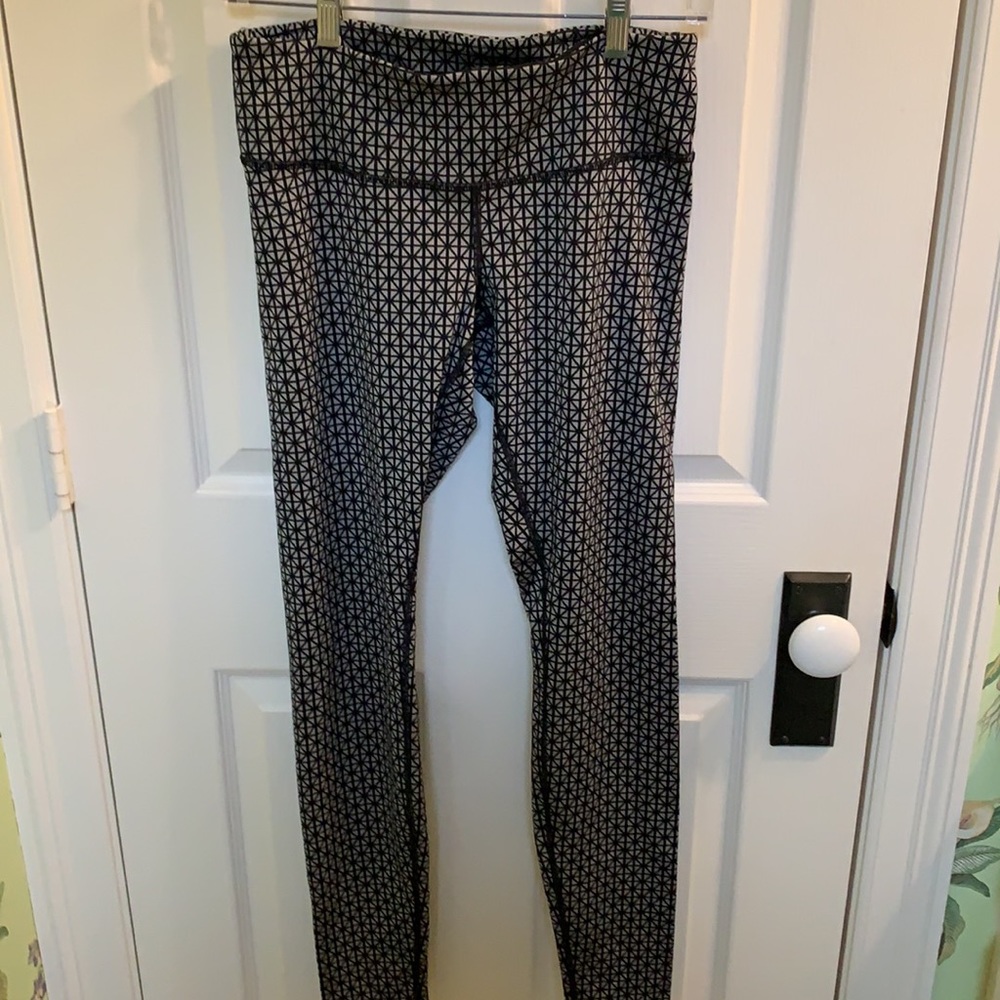 Lululemon black and grey leggings